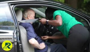 Private Transportation for Seniors: Costs, Benefits & Tips